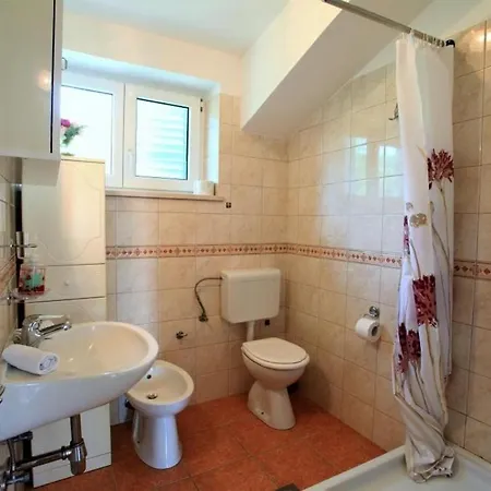 Apartamento Laura Zaton - Two Bedroom With Terrace And Garden View *
