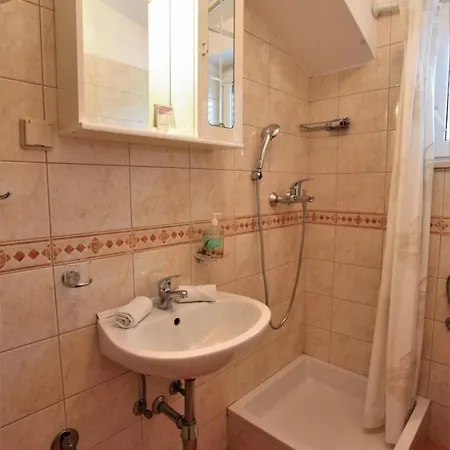 Laura Zaton - Two Bedroom With Terrace And Garden View Zaton (Dubrovnik-Neretva)